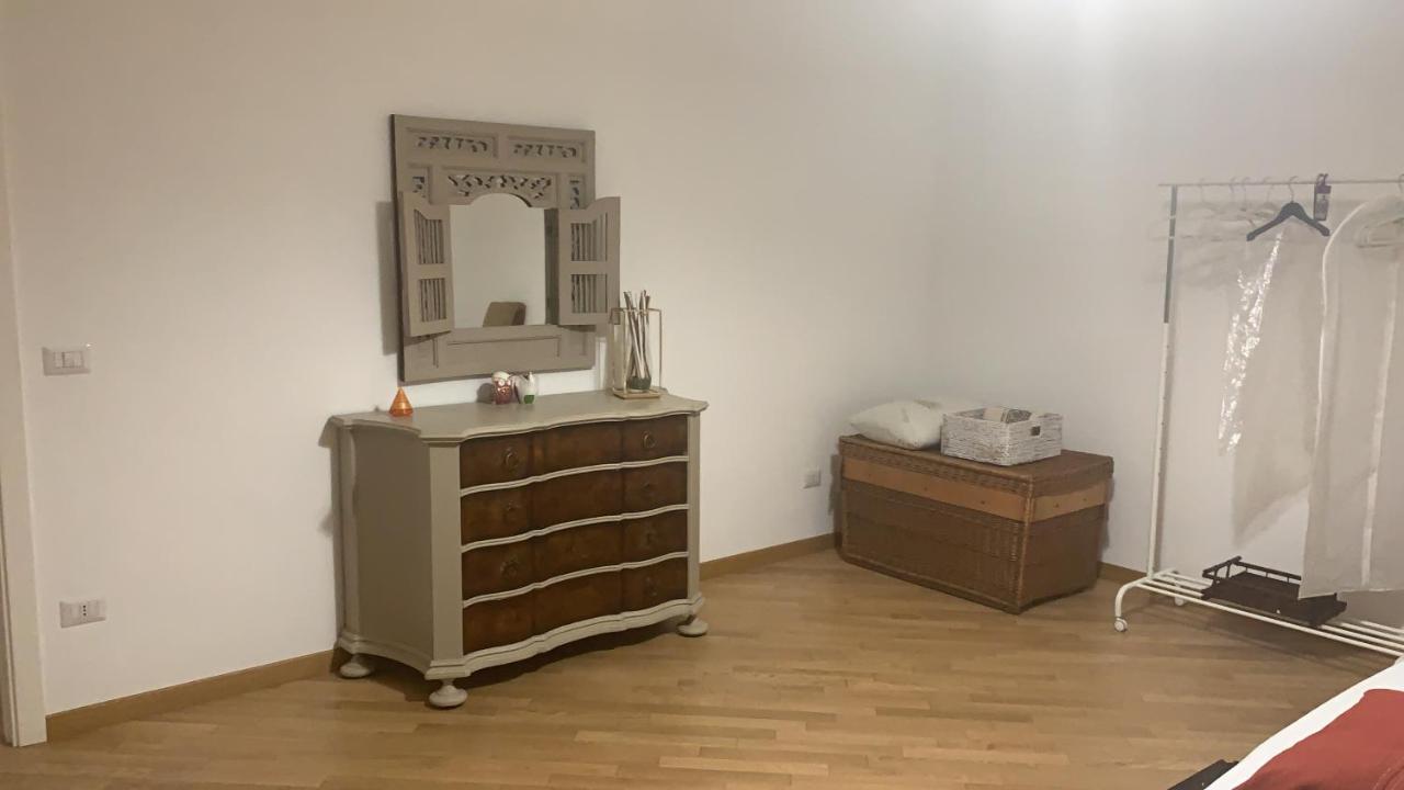 Interno5 *